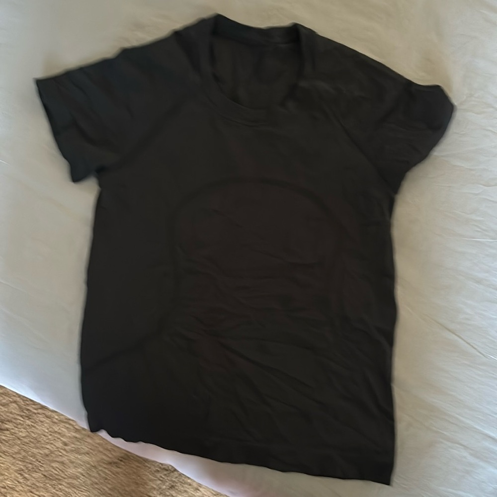 Luluemon Tee
